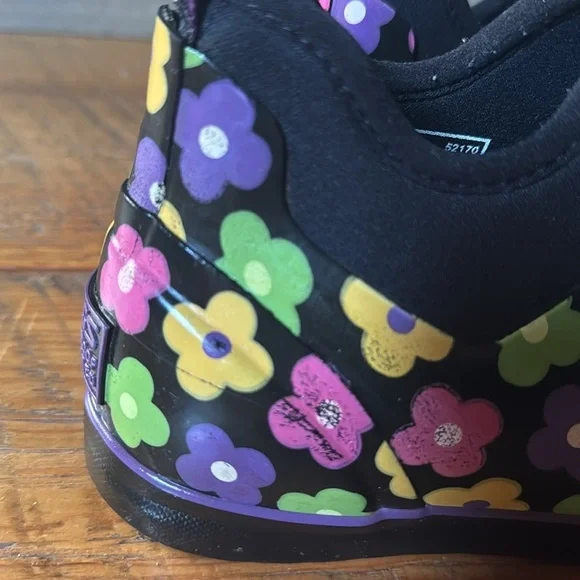 Bogs Mattie Posie rain booties Size 6 Black with multicolor floral print Size 6 - Picture 5 of 14